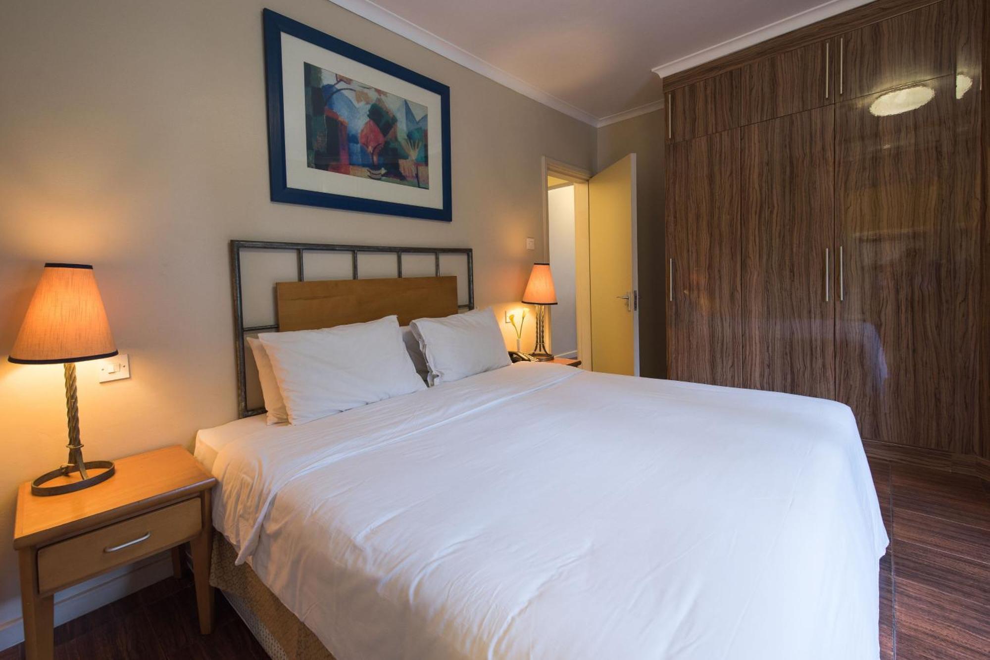 Protea Hotel By Marriott Dar Es Salaam Oyster Bay Bagian luar foto