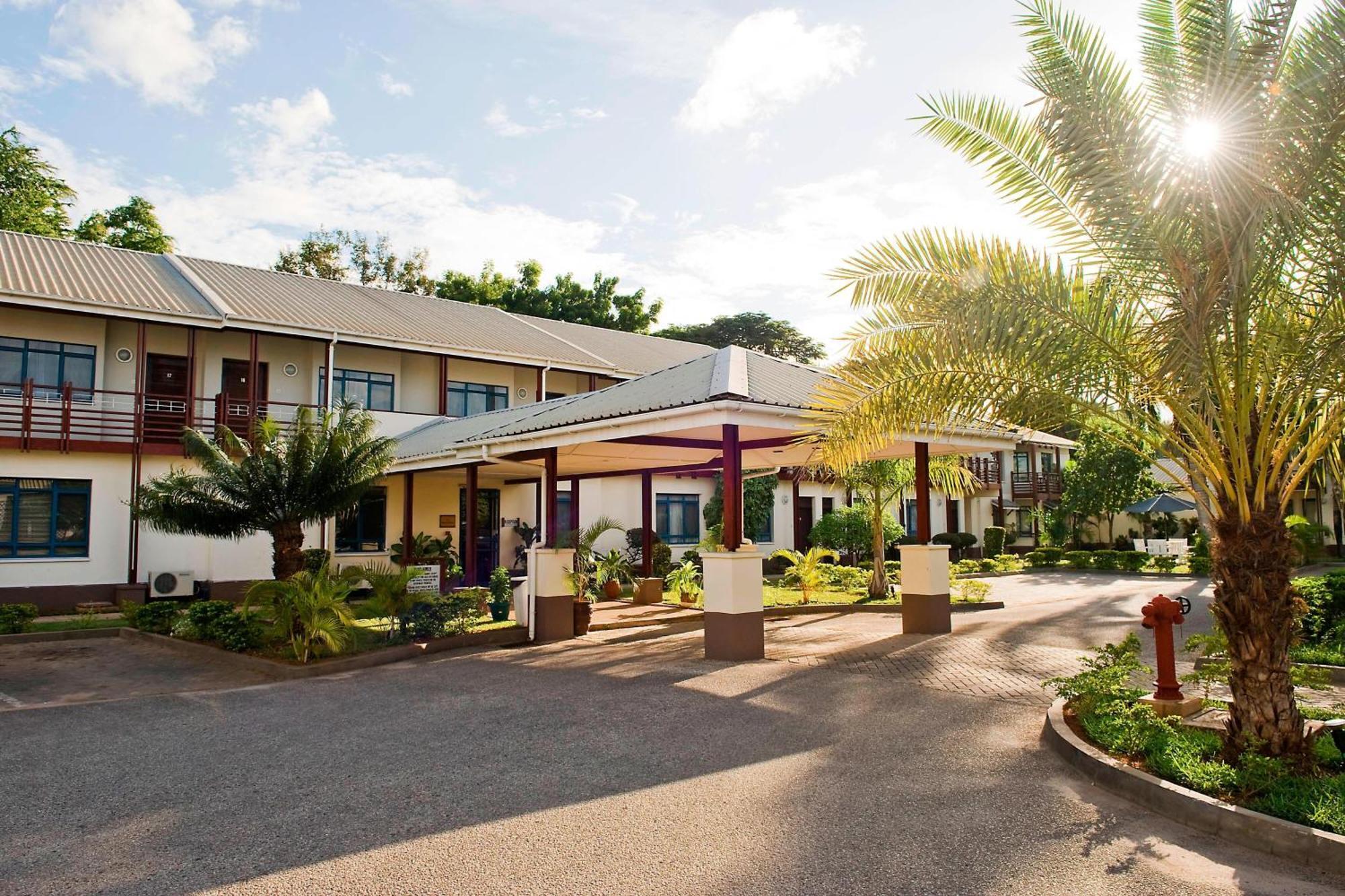 Protea Hotel By Marriott Dar Es Salaam Oyster Bay Bagian luar foto