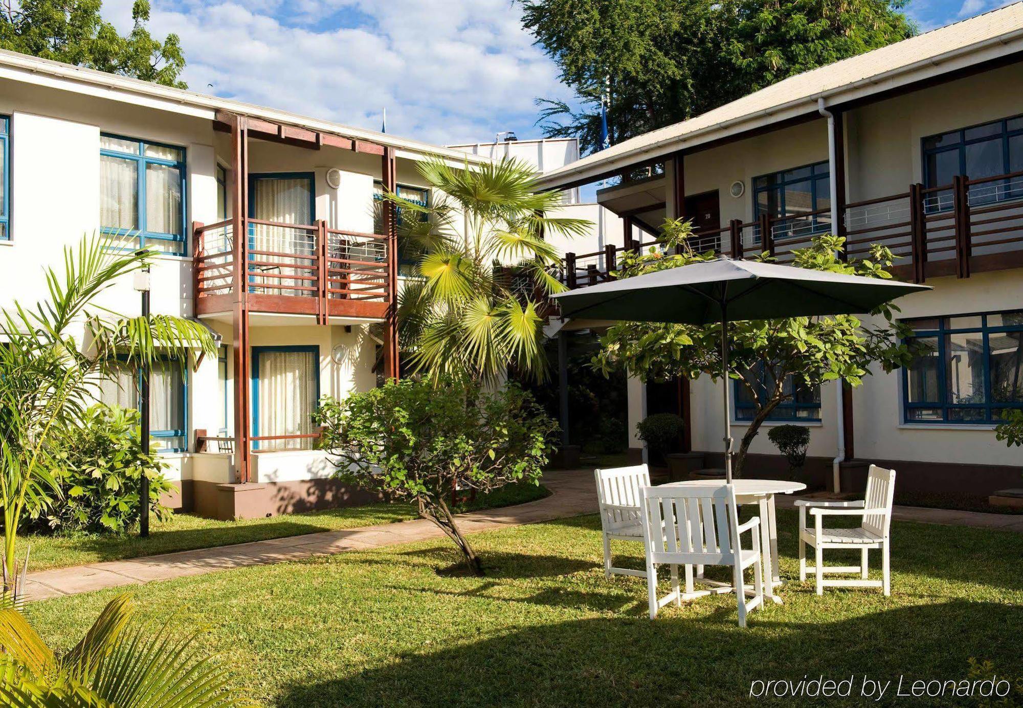 Protea Hotel By Marriott Dar Es Salaam Oyster Bay Bagian luar foto
