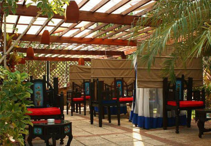 Protea Hotel By Marriott Dar Es Salaam Oyster Bay Bagian luar foto